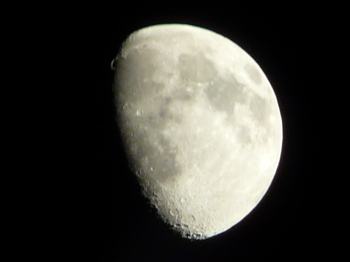 Mond mit Henkel